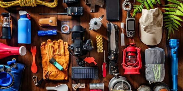 essential hiking gear,
hiking equipement are in the table